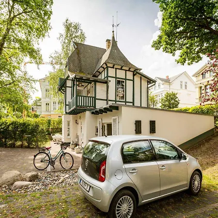 Ferienhaus Strandschloesschen Neuhof (Heringsdorf)