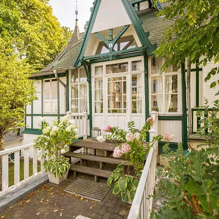 Ferienhaus Strandschloesschen *